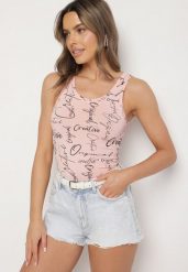 Różowy Top z Bawełny z Napisami Savanette. Czerwone topy damskie Born2be, l, bez wzorów, z bawełny, bez kołnierzyka. Za 29.99 zł.