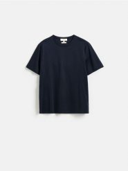 T-shirt regular z domieszką jedwabiu - granatowy. Niebieskie t-shirty męskie Reserved, l, bez wzorów, z bawełny, bez kołnierzyka. Za 119.99 zł.
