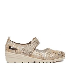 Półbuty Rieker. Brązowe półbuty damskie Rieker, bez wzorów, bez obcasa, na koturnie. Za 329.99 zł.