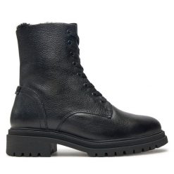 Botki Tamaris. Czarne botki damskie Tamaris, bez obcasa, na płaskiej podeszwie, bez zapięcia. Za 369.99 zł.