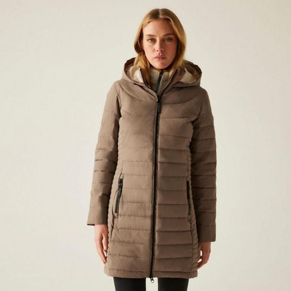 Płaszcz ocieplany damski REGATTA Andria. Brązowe płaszcze damskie Regatta, bez wzorów, z puchu, sportowe. Za 239.99 zł.