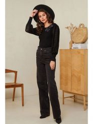 Soft Cashmere Sweter w kolorze czarnym rozmiar: 38/40. Czarne swetry klasyczne damskie Soft Cashmere, z kaszmiru, bez kołnierzyka. Za 104.99 zł.