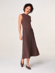 Rodier Sukienka w kolorze brązowym rozmiar: M. Brązowe sukienki damskie Rodier, m, bez wzorów, bez kołnierzyka, bez ramiączek, midi. Za 404.99 zł.