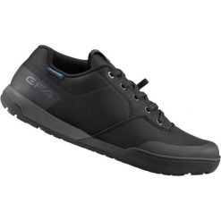 Buty do jazdy terenowej GF400, czarne. Czarne buty trekkingowe męskie SHIMANO, z gumy, bez zapięcia, rowerowe. Za 484.80 zł.