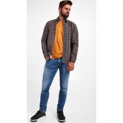 Jeansy męskie Stephen JOOP! JEANS. Jeansy męskie Joop! Jeans. W wyprzedaży za 546.75 zł.