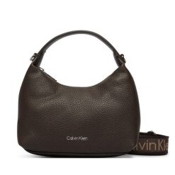 Torebka Calvin Klein. Brązowe torebki klasyczne damskie CALVIN KLEIN, bez wzorów, bez dodatków. Za 369.99 zł.