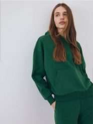 Bluza z kapturem - zielony. Zielone bluzy z kapturem damskie Reserved, l, z bawełny. W wyprzedaży za 59.99 zł.