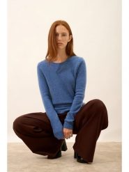 Just Cashmere Kaszmirowy sweter "Joyce" w kolorze niebieskim rozmiar: S. Niebieskie swetry klasyczne damskie Just Cashmere, s, z kaszmiru, bez kołnierzyka. Za 434.99 zł.