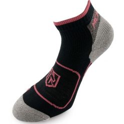 Skarpetki McKees Fuchsia 36-38 z Miękkiej Bawełny dla Kobiet. Czerwone skarpetki damskie ZEAGLE, bez wzorów, z bawełny. Za 56.36 zł.