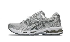 Damskie buty do biegania ASICS GEL-KAYANO 14 Cloud Grey / Clay Grey. Białe obuwie do biegania damskie Asics, asics gel kayano. Za 738.00 zł.