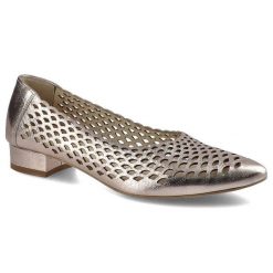 Różowe Baleriny Exquisite Damskie Eleganckie Buty. Czerwone baleriny damskie EXQUISITE, w ażurowe wzory, ze skóry, bez obcasa, na płaskiej podeszwie. Za 179.00 zł.