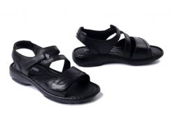 JOSEF SEIBEL 76725 476 105 Debra 25 black-black, sandały damskie. Czarne sandały damskie Josef Seibel, bez wzorów, ze skóry, bez obcasa. Za 239.92 zł.