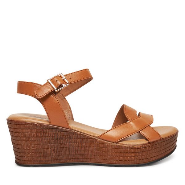 Sandały Lasocki. Brązowe sandały damskie Lasocki, bez wzorów, bez obcasa, na koturnie. Za 179.99 zł.