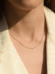 Maison héritage PARIS Złoty naszyjnik "Sunshine" z diamentami - dł. 43 cm rozmiar: onesize. Szare naszyjniki damskie maison héritage PARIS, złote. Za 1,870.99 zł.