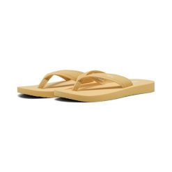 Damskie klapki Sandy PUMA Almost Apricot White Orange. Białe klapki damskie Puma, bez wzorów, z materiału, bez obcasa. Za 110.23 zł.
