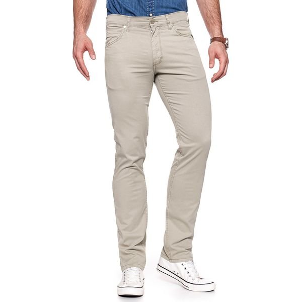 WRANGLER SPODNIE MĘSKIE GREENSBORO CAMEL WASHED W15QMM49J 112126986. Brązowe spodnie materiałowe męskie Wrangler, bez wzorów, z materiału. Za 199.99 zł.