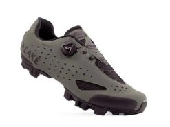 Buty Lake MX177. Czarne buty trekkingowe męskie Lake, z gumy, bez zapięcia, rowerowe. Za 552.00 zł.