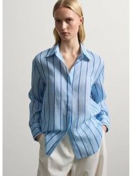 STEFANEL Bluzka w kolorze błękitnym rozmiar: 38. Niebieskie bluzki damskie Stefanel, bez wzorów, bez kołnierzyka, bez ramiączek. Za 173.99 zł.