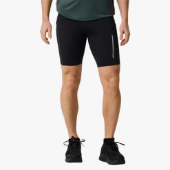 Spodnie treningowe męskie Swedemount Core Short Tights szybkoschnące. Czarne spodnie sportowe męskie SWEDEMOUNT, z materiału. Za 95.00 zł.