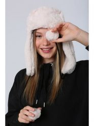 Lucky Bees Czapka w kolorze jasnoróżowym rozmiar: onesize. Różowe czapki zimowe damskie Lucky Bees, z futra. Za 43.99 zł.