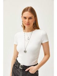 Trendyol Koszulka w kolorze białym rozmiar: M. Brązowe t-shirty damskie Trendyol, m, bez wzorów, bez kołnierzyka. Za 74.63 zł.