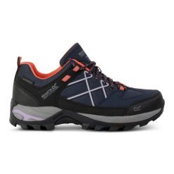 Buty turystyczne damskie Samaris III Low. Niebieskie obuwie trekkingowe damskie Regatta. W wyprzedaży za 269.99 zł.