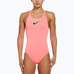 Strój pływacki jednoczęściowy damski Nike Hydrastrong 3D Swoosh Fastback. Czerwone stroje jednoczęściowe damskie Nike, s, bez wzorów. Za 209.99 zł.