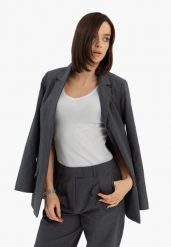 Prążkowany top basic T-IDA. Białe topy sportowe damskie Volcano, na zimę, xs, bez wzorów, z bawełny, bez ramiączek. Za 49.99 zł.