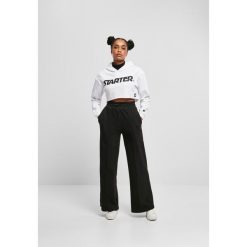 Damska bluza z kapturem Urban Classics Starter Cropped. Białe bluzy z kapturem damskie Starter. Za 244.50 zł.