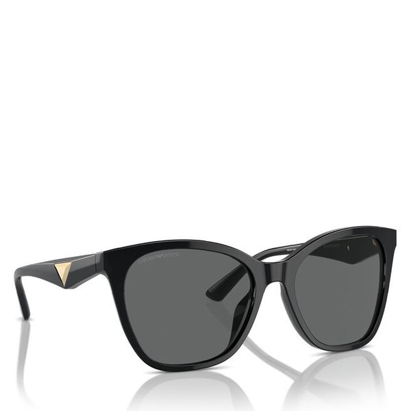 Okulary przeciwsłoneczne Emporio Armani. Czarne okulary przeciwsłoneczne damskie Emporio Armani. Za 519.99 zł.
