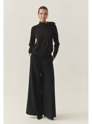 TATUUM Sweter w kolorze czarnym rozmiar: S. Czarne golfy damskie Tatuum, s, bez kołnierzyka. Za 139.95 zł.