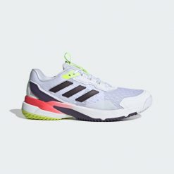 Buty halowe Crazyflight 6. Białe buty sportowe na co dzień męskie Adidas, z gumy, bez zapięcia, trekkingowe. Za 561.10 zł.