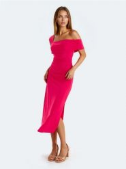 Sukienka midi z asymetrycznym dekoltem i marszczeniami - różowy. Czerwone sukienki damskie Sinsay, l, bez wzorów, z asymetrycznym kołnierzem, bez ramiączek, midi, asymetryczne. Za 59.99 zł.