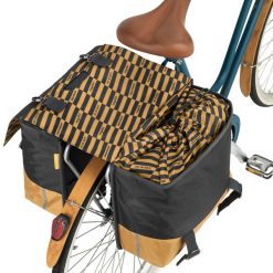 Podwójna Torba Rowerowa 40 Litrów. Czarne torebki klasyczne damskie URBAN PROOF, bez wzorów, z materiału, bez dodatków. Za 309.00 zł.