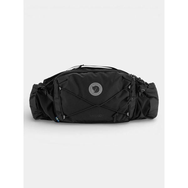 Torba Fjallraven Abisko 6. Czarne torebki klasyczne damskie Fjällräven, bez wzorów, z materiału, bez dodatków. Za 449.00 zł.