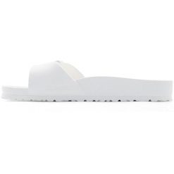 Klapki damskie Birkenstock Eva Madrid. Białe klapki damskie Birkenstock, bez wzorów, z materiału, bez obcasa. Za 317.00 zł.