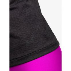 Koszulka damska Under Armour Seamless Stride SS. Czarne t-shirty damskie Under Armour, bez wzorów, bez kołnierzyka. Za 188.99 zł.