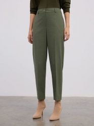 BGN Spodnie w kolorze zielonym rozmiar: 38. Brązowe spodnie materiałowe damskie BGN, bez wzorów, z materiału, z podwyższonym stanem. Za 169.67 zł.