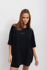 T-SHIRT IZZY "BETTER TOGETHER" CZARNY M - Flawless. Czarne t-shirty damskie Flawless, m, bez wzorów, z bawełny, bez kołnierzyka. Za 176.00 zł.