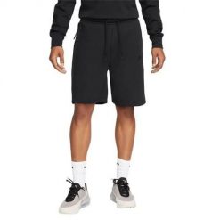 Spodnie sportowe męskie Nike Tech Fleece. Czarne spodnie sportowe męskie Nike, bez wzorów, z bawełny, sportowe. Za 340.05 zł.