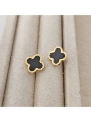 Nakkash Pozłacane kolczyki-wkrętki z masą perłową rozmiar: onesize. Czarne kolczyki damskie Nakkash, z perłą, pozłacane. Za 39.99 zł.