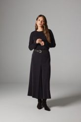 SPÓDNICA LENORA CZARNA S - Flawless. Czarne spódniczki damskie Flawless, s, bez wzorów, z materiału, eleganckie, maxi, dopasowane. Za 319.00 zł.