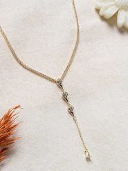 Lodie Silver Pozłacany naszyjnik z cyrkoniami - dł. 50 cm rozmiar: onesize. Szare naszyjniki damskie Lodie Silver, metalowe. Za 82.99 zł.