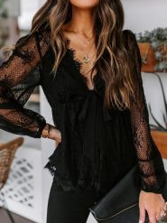 Milan Kiss Bluzka w kolorze czarnym rozmiar: XL. Czarne bluzki damskie Milan Kiss, xl, bez wzorów, z koronki, bez kołnierzyka, bez ramiączek. Za 152.99 zł.