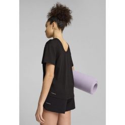 Damska luźna koszulka MOVE CLOUDSPUN PUMA Black. Czarne bluzki sportowe damskie Puma, xl, bez wzorów, bez ramiączek. W wyprzedaży za 79.00 zł.