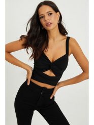 Cool and sexy Top w kolorze czarnym rozmiar: M. Czarne topy damskie Cool and sexy, m, bez wzorów, bez kołnierzyka. Za 68.95 zł.