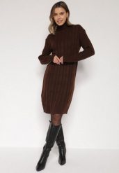 Ciemnobrązowa Sweterkowa Sukienka z Golfem Wełną i Bawełną Ozdobiona Splotem Reiania. Brązowe sukienki damskie Born2be, do pracy, bez wzorów, z bawełny, biznesowe, bez kołnierzyka, bez ramiączek, proste. Za 79.99 zł.