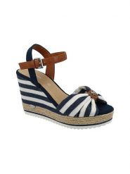 Tom Tailor Sandały w kolorze biało-granatowym na koturnie rozmiar: 41. Białe sandały damskie Tom Tailor, bez wzorów, bez obcasa, na koturnie. Za 74.11 zł.