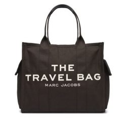 Torebka Marc Jacobs. Czarne torebki klasyczne damskie MARC JACOBS, bez wzorów, bez dodatków. Za 1,239.00 zł.