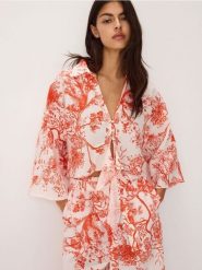 Krótka koszula kimono z wiązaniem - wielobarwny. Koszule damskie Reserved, l, bez wzorów, z bawełny, bez kołnierzyka, bez ramiączek. W wyprzedaży za 89.99 zł.